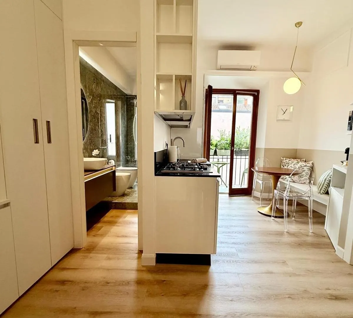 Casa Estia - Mico, Citylife, San Siro, Elegance And Comfort In The Heart Of ミラノ 0*,