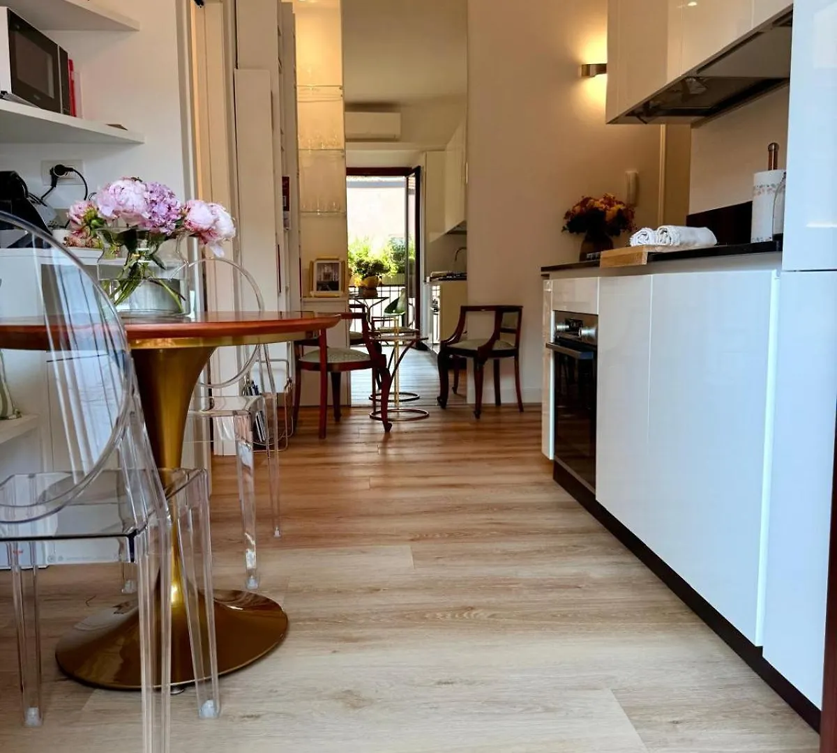 Casa Estia - Mico, Citylife, San Siro, Elegance And Comfort In The Heart Of ミラノ 0*,  イタリア